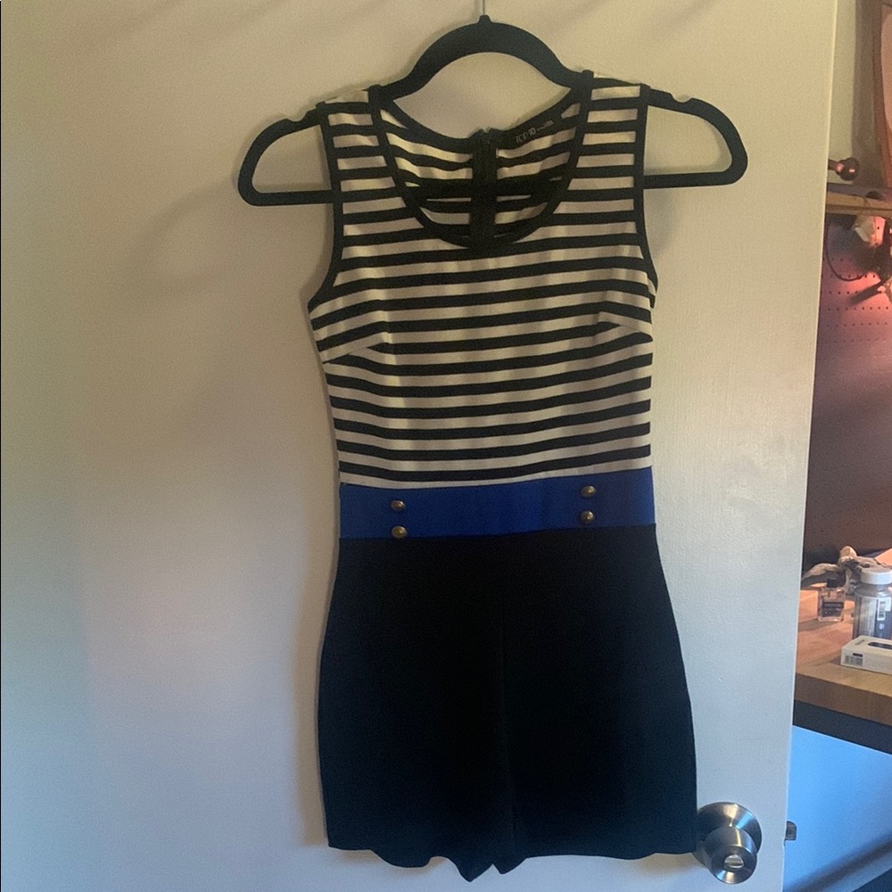 Retro flapper 1920's swimsuit romper with buttons